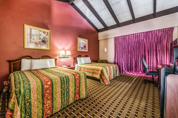  - Rodeway Inn Franklin