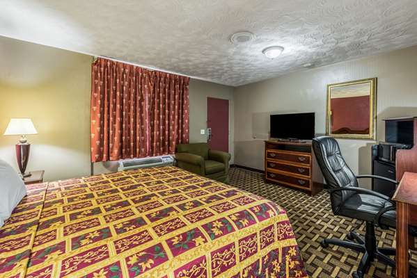  - Rodeway Inn Franklin