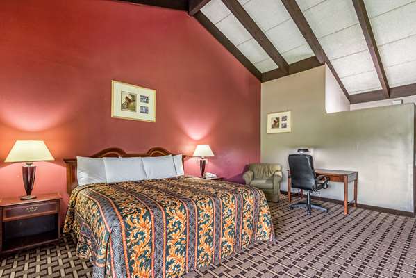  - Rodeway Inn Franklin