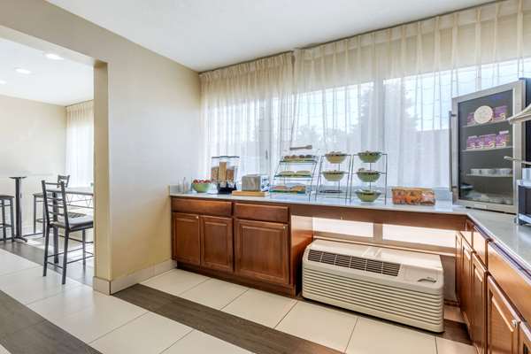 Amenities - Quality Inn & Suites Airport Charlotte - I-77, Exit 6A