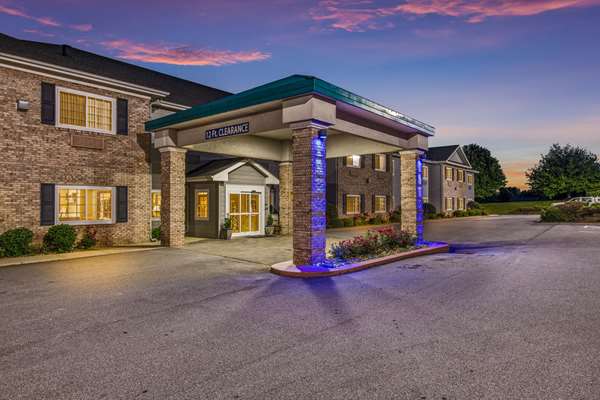  - Quality Inn & Suites Flat Rock - I-26, Exit 53
