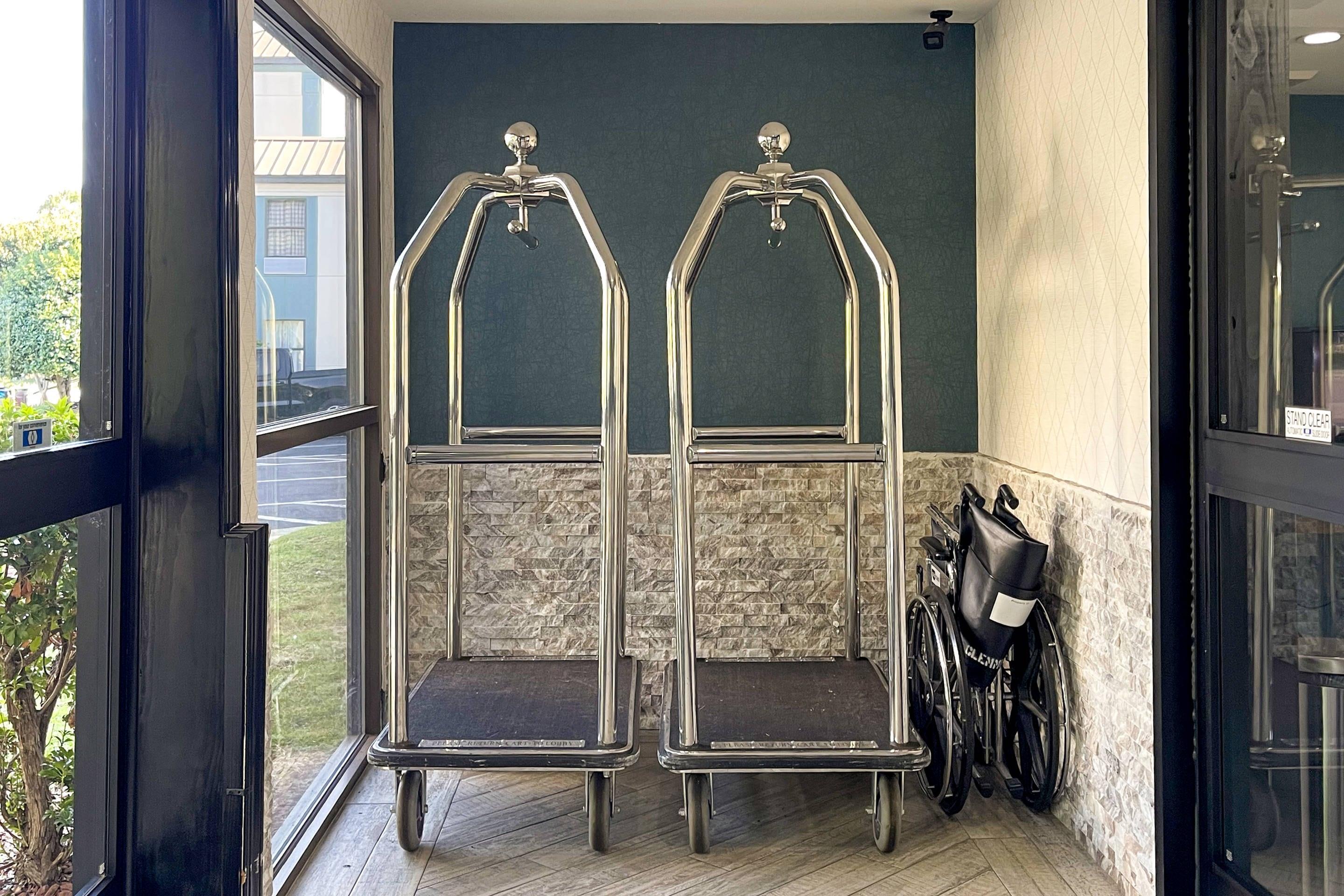 Baggage Trolley | Quality Inn & Suites Clemmons I-40