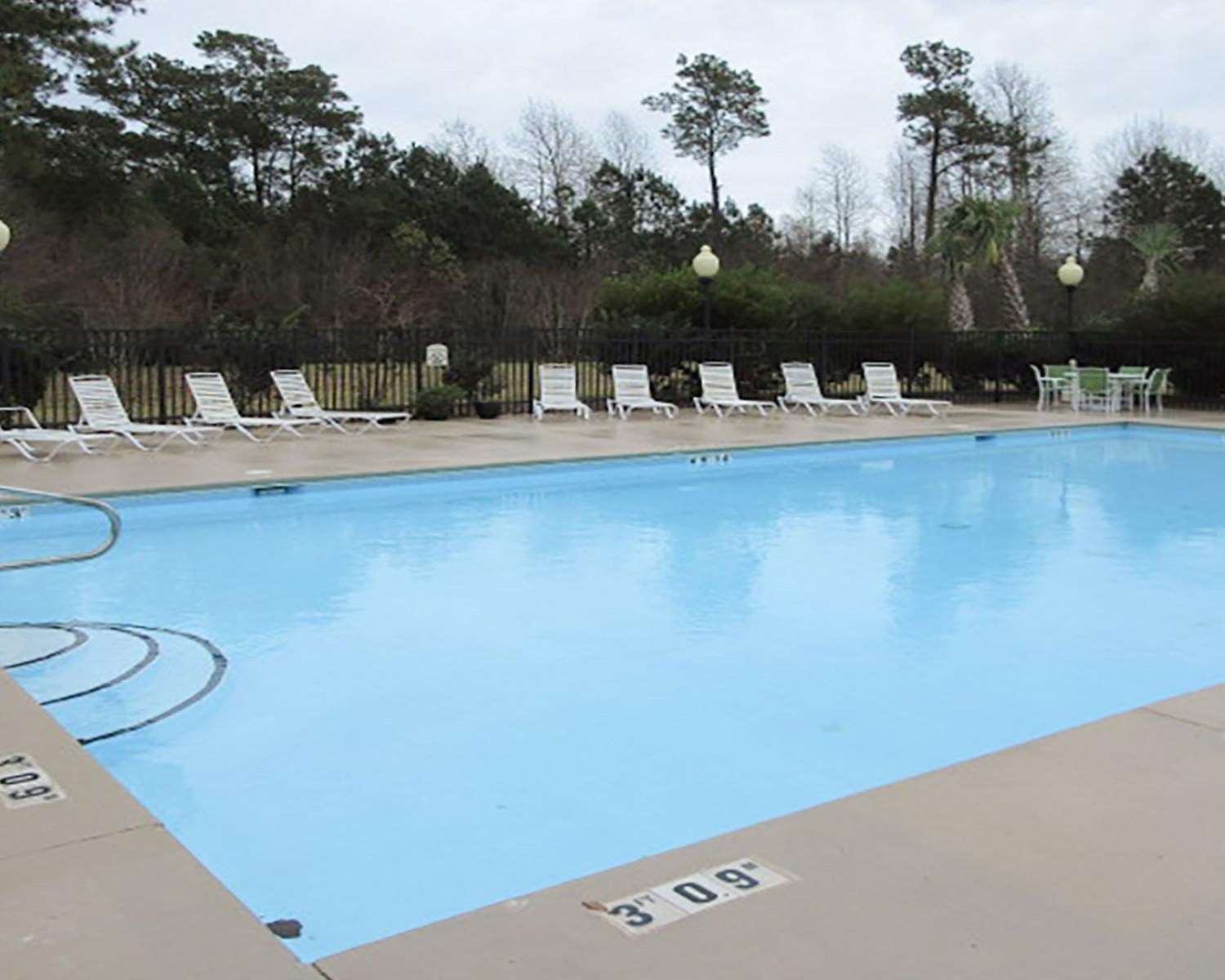 Quality Inn & Suites Sneads Ferry, NC See Discounts