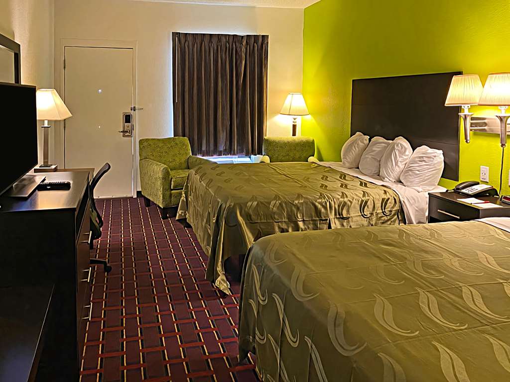 QUALITY INN HENDERSON I-85-guestroom-Guest Room,On-Site.jpg