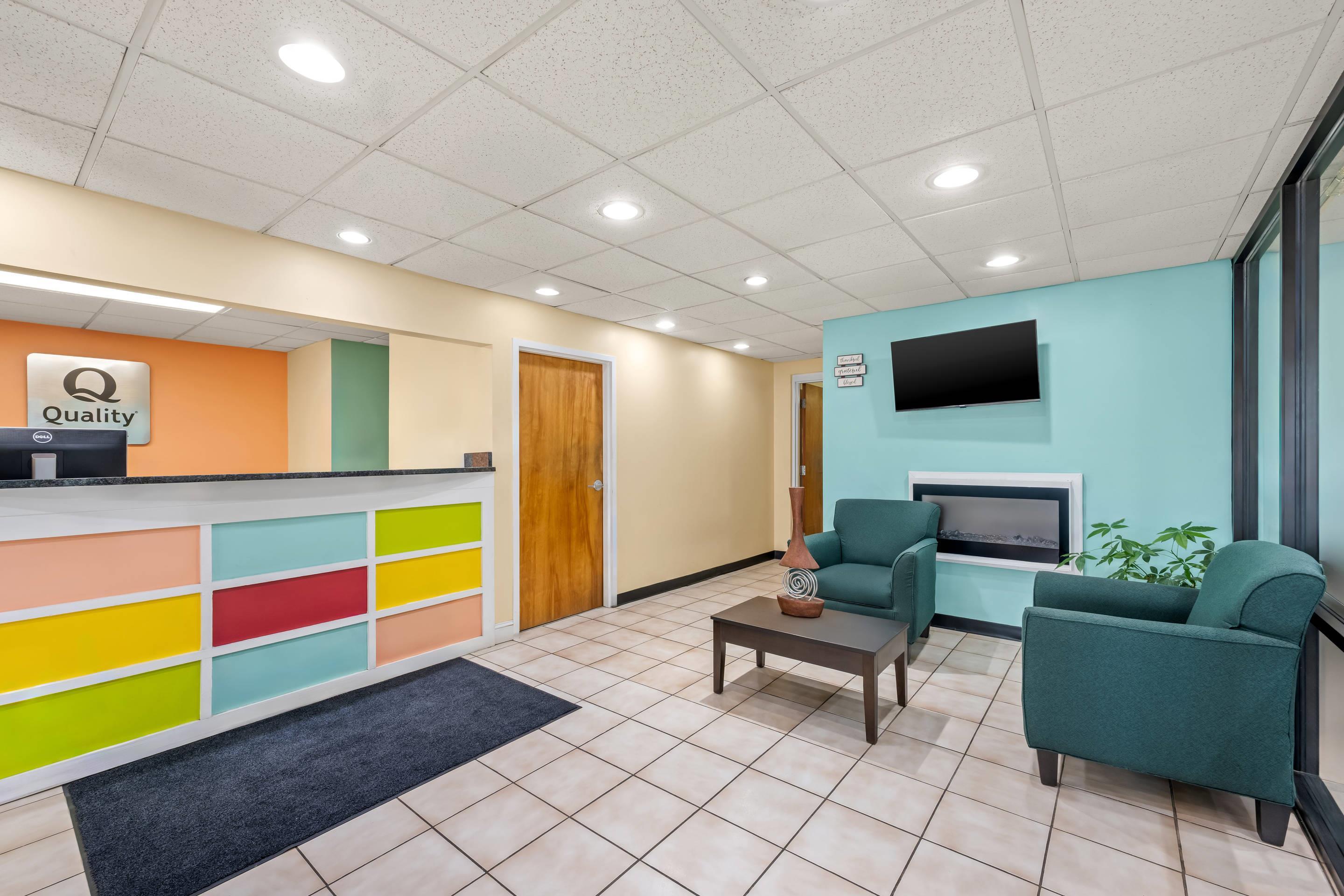 Hotel lobby | Quality Inn Henderson I-85