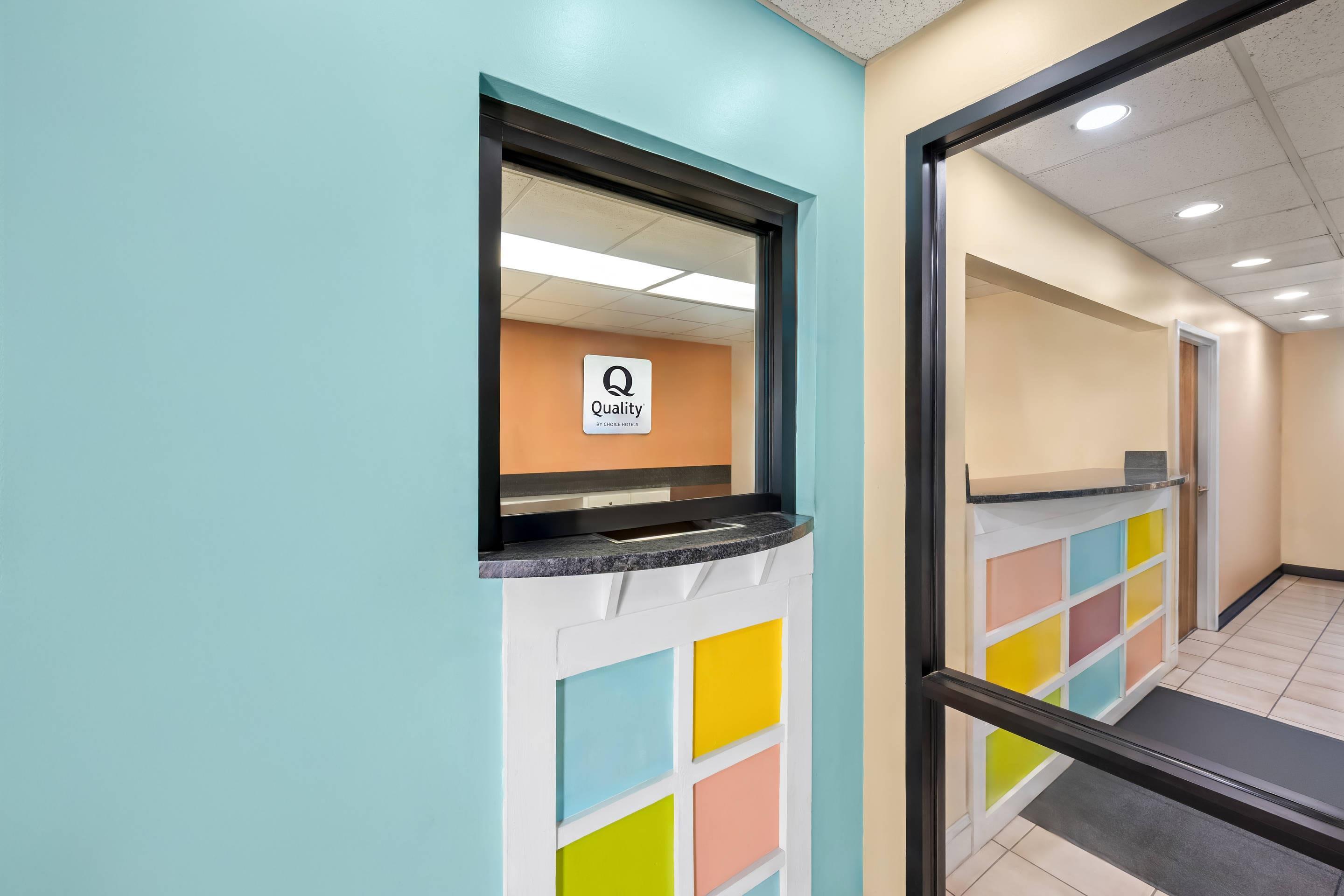 Front desk | Quality Inn Henderson I-85