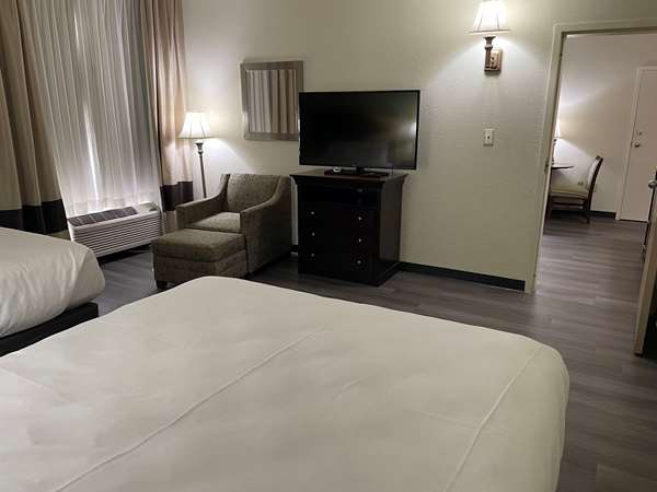 Suite - Comfort Inn Pinehurst