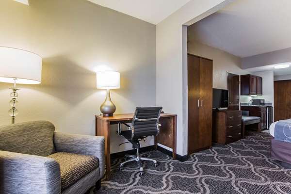 Suite - Comfort Suites Pineville - I-485, Exit 64