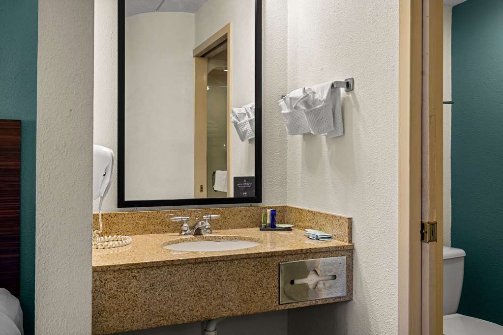SLEEP INN-guestroom-Guest Room,Bathroom,On-Site.jpg