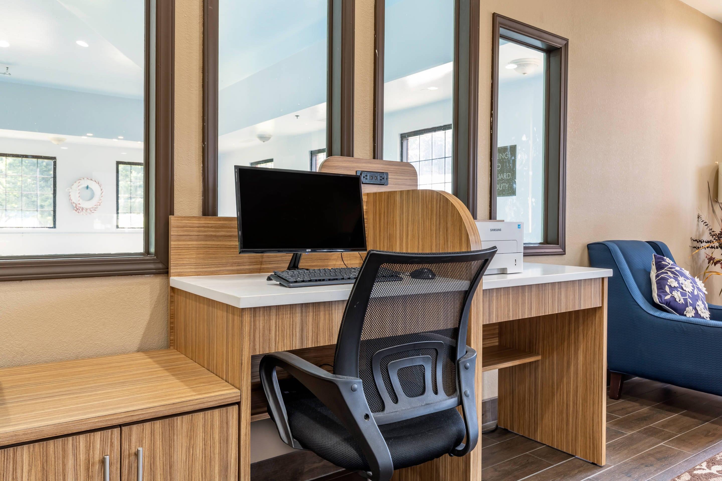 Business center | Comfort Inn Marion near Downtown & Blue Ridge PKWY