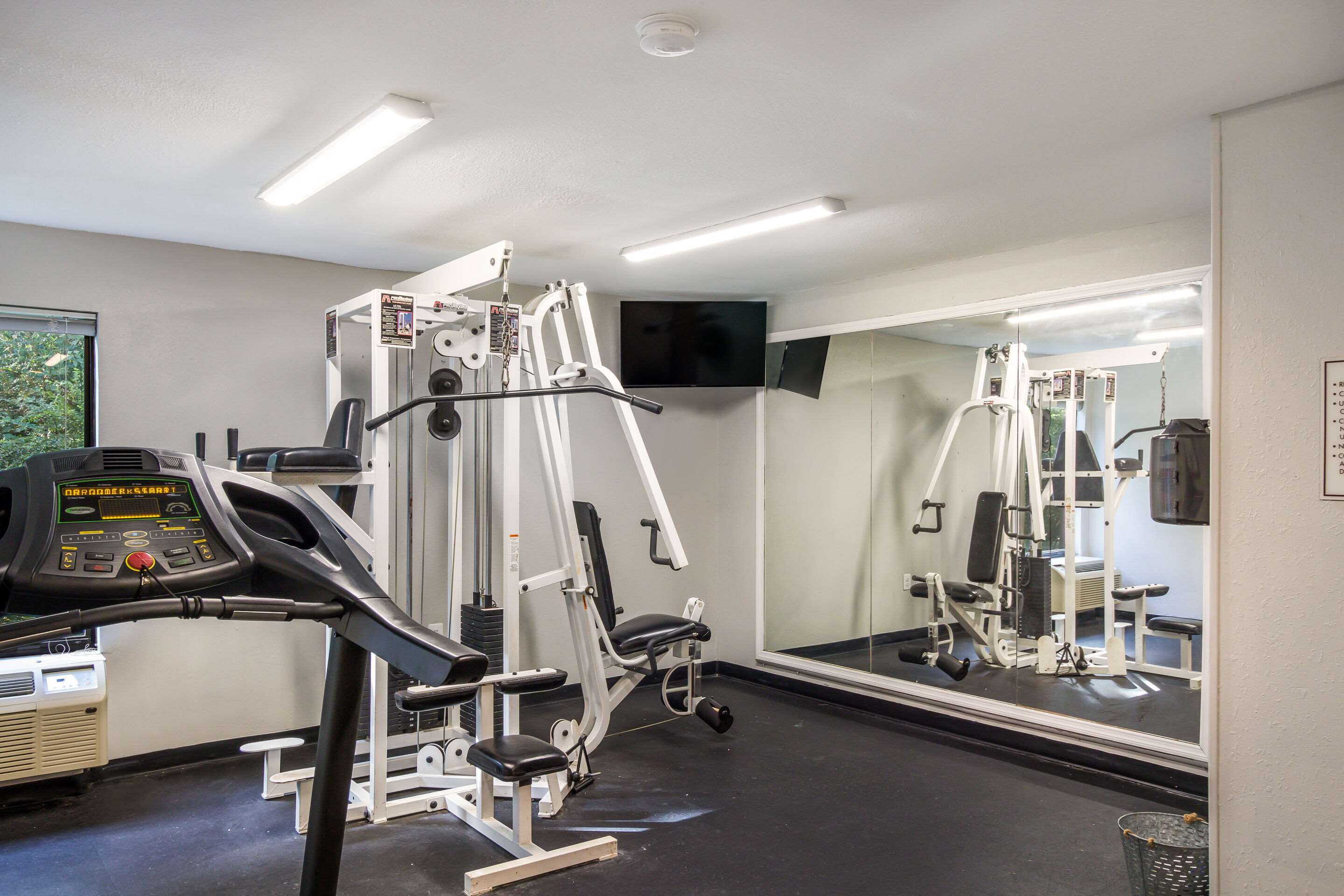 Exercise room | Quality Inn near MCAS Cherry Point