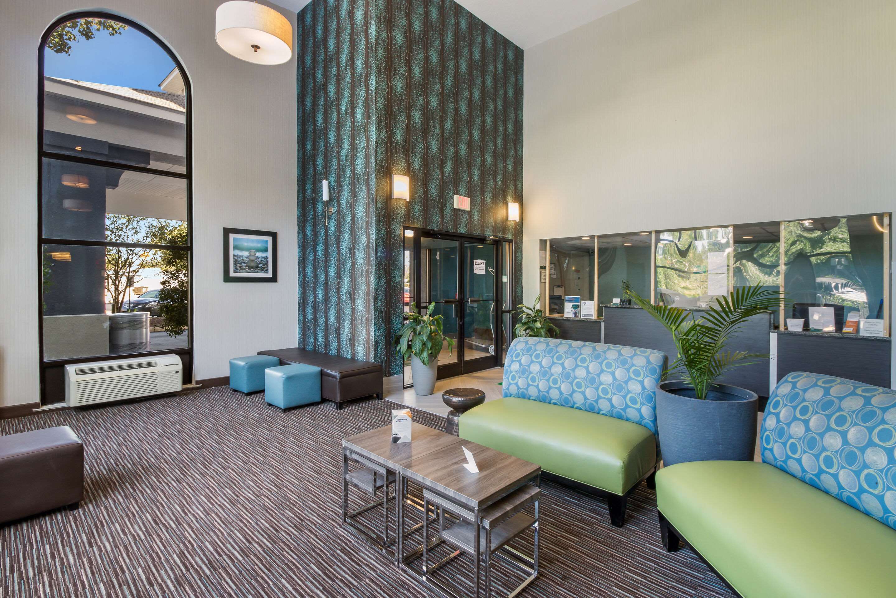 Hotel lobby | Quality Inn near MCAS Cherry Point