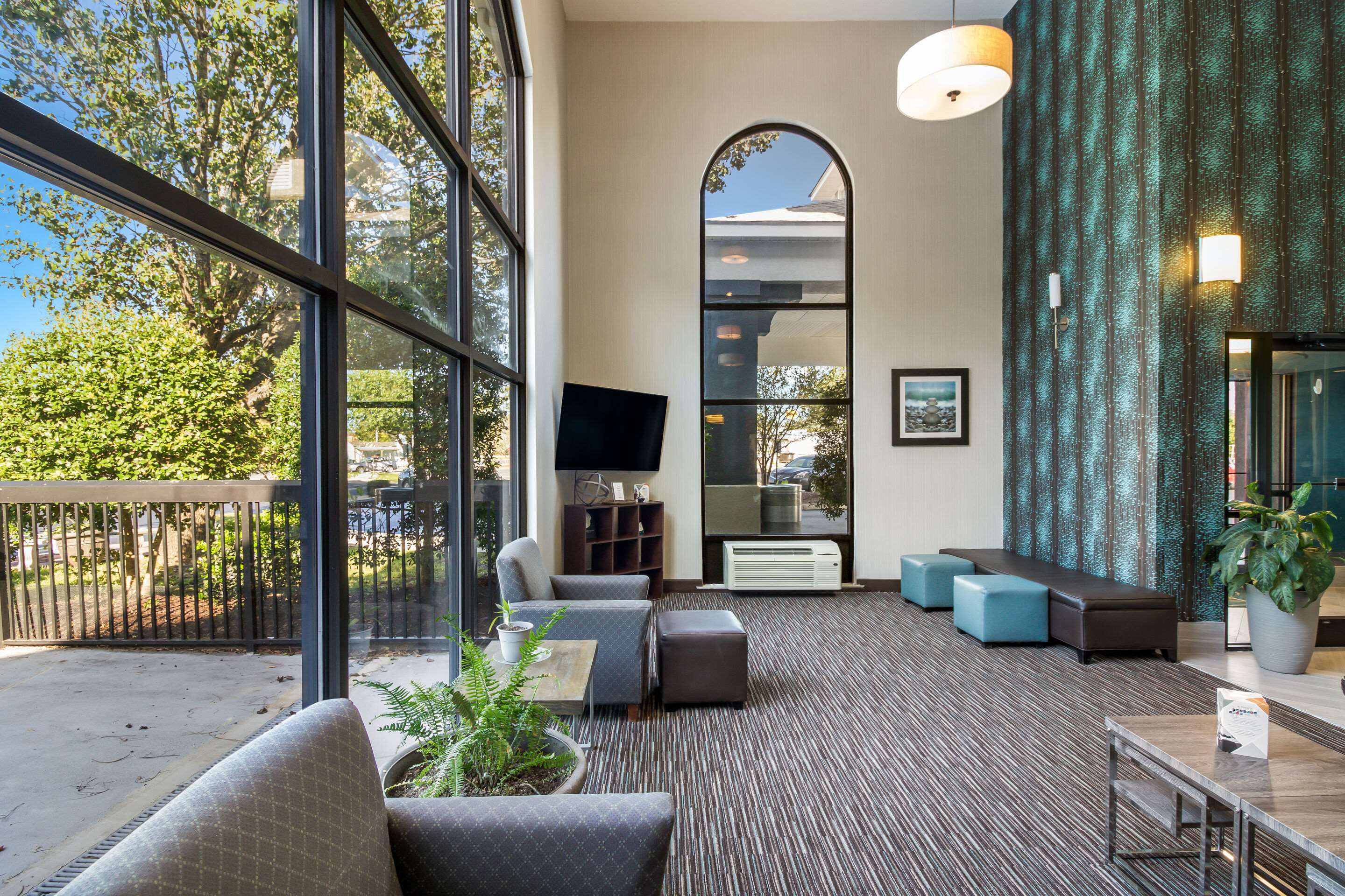 Lobby | Quality Inn near MCAS Cherry Point