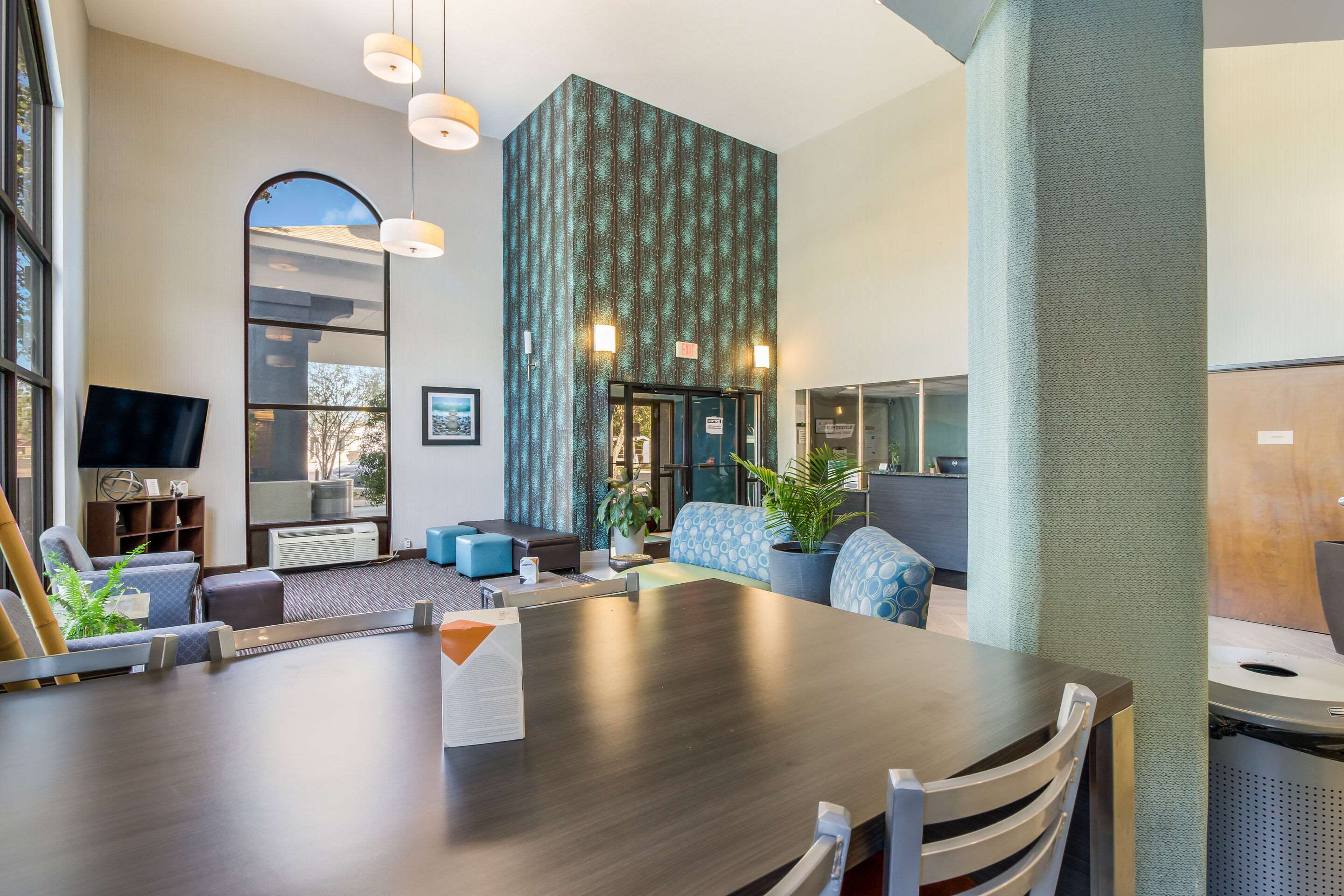 Lobby | Quality Inn near MCAS Cherry Point
