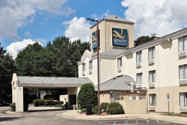 Exterior view - Quality Inn & Suites Raleigh - I-440, Exit 11