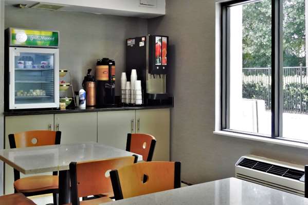 Amenities - Quality Inn & Suites Raleigh - I-440, Exit 11