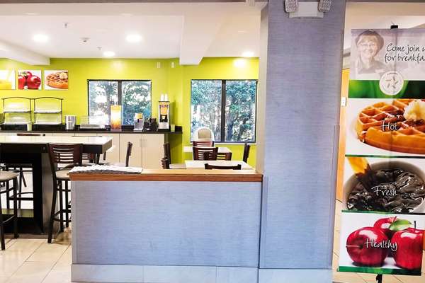 Amenities - Quality Inn & Suites Raleigh - I-440, Exit 11