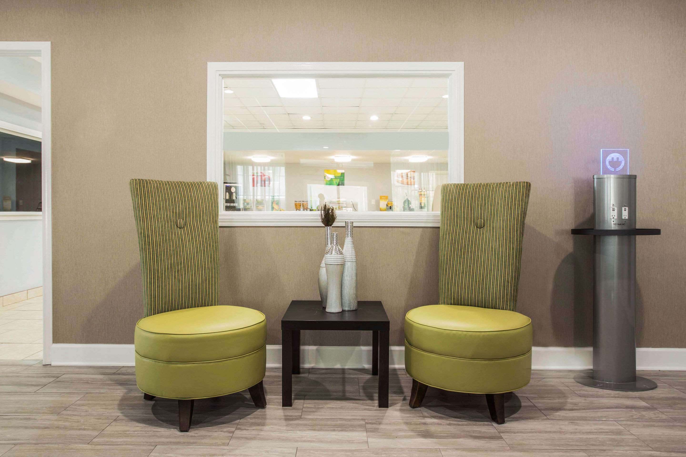 Spacious lobby with sitting area