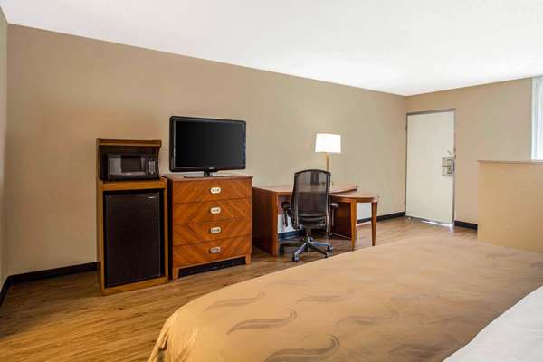 Suite - Quality Inn & Suites North Charlotte - I-85, Exit 41
