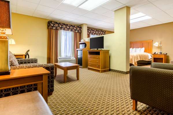Suite - Quality Inn Lumberton - I-95, Exit 22