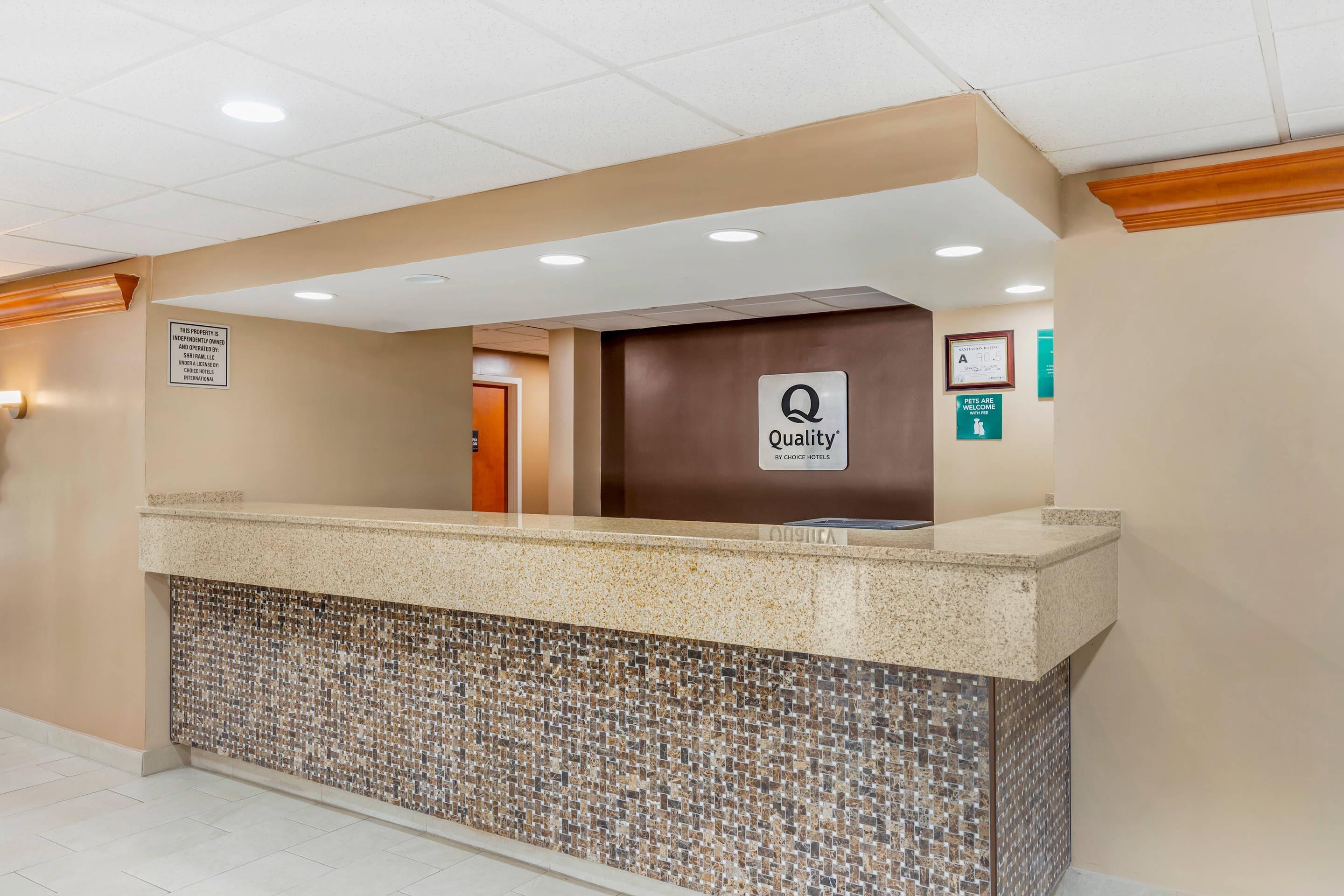 Front desk | Quality Inn