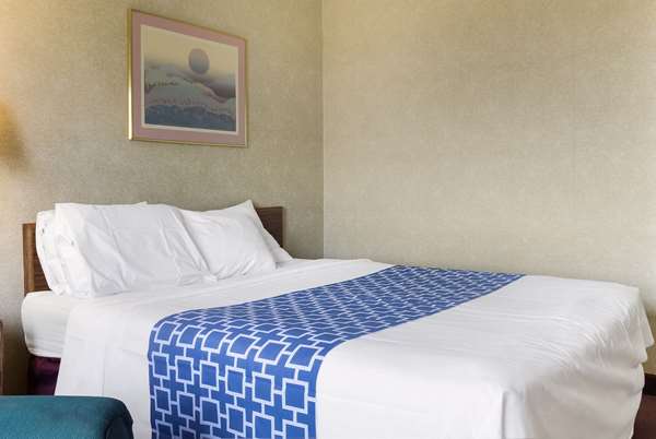  - Rodeway Inn Wahpeton