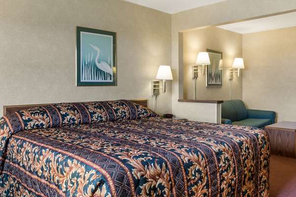 Suite - Rodeway Inn Wahpeton