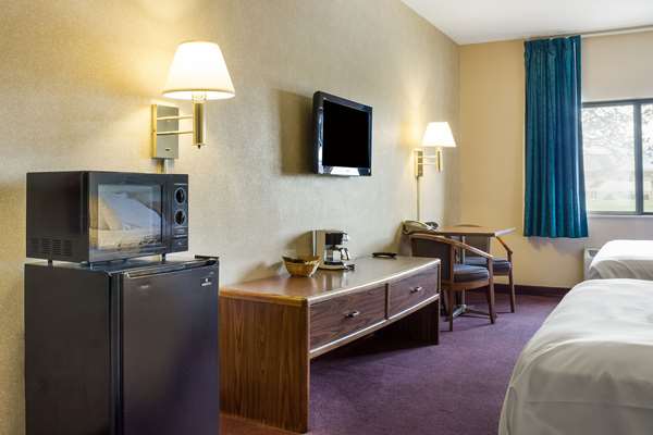  - Rodeway Inn Wahpeton