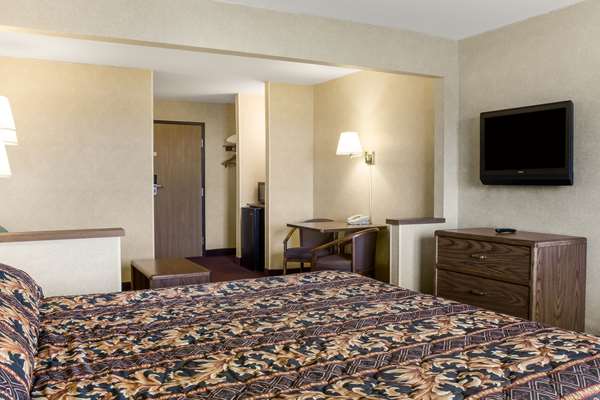 Suite - Rodeway Inn Wahpeton