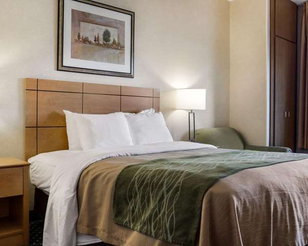  - Comfort Inn Jamestown - I-94, Exit 258