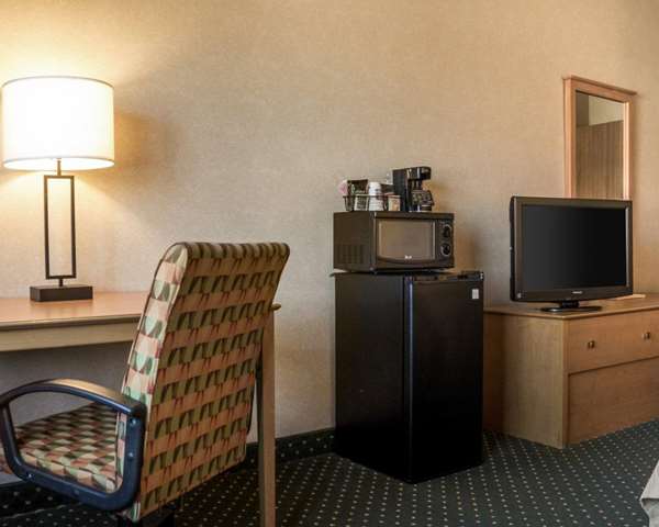  - Comfort Inn Jamestown - I-94, Exit 258