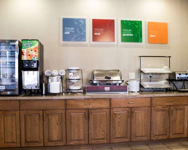 Amenities - Comfort Inn Jamestown - I-94, Exit 258