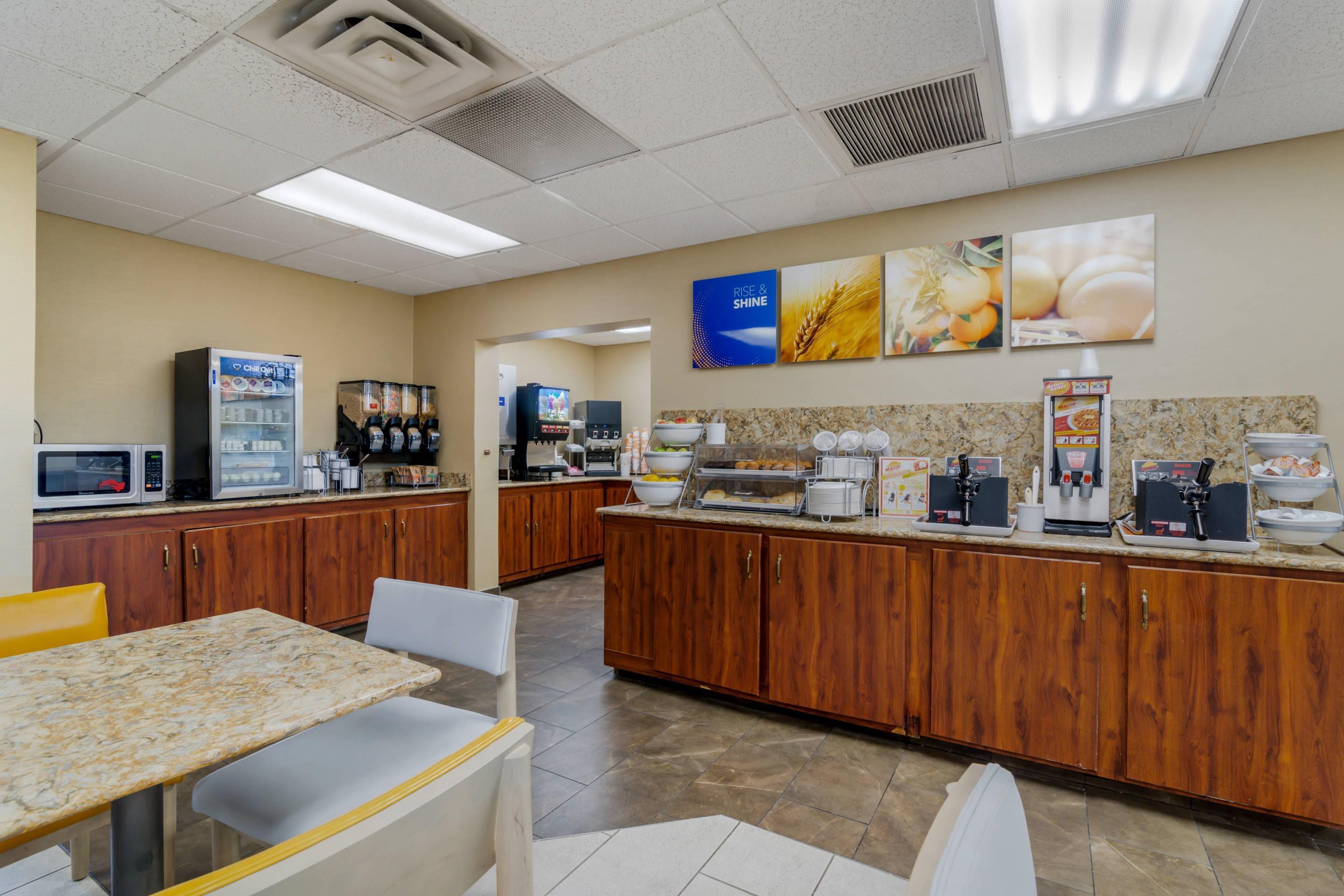 Breakfast area