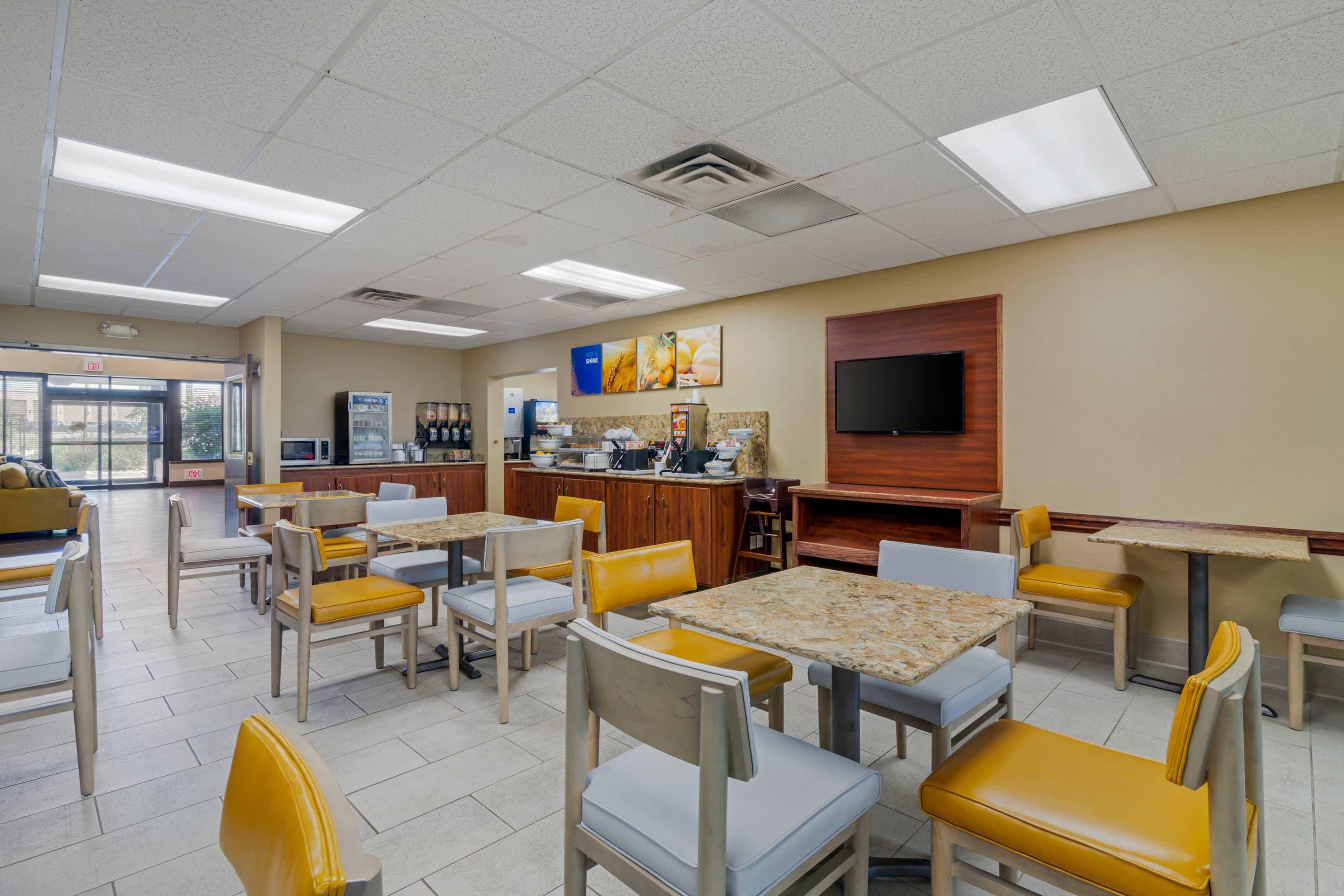 Breakfast area