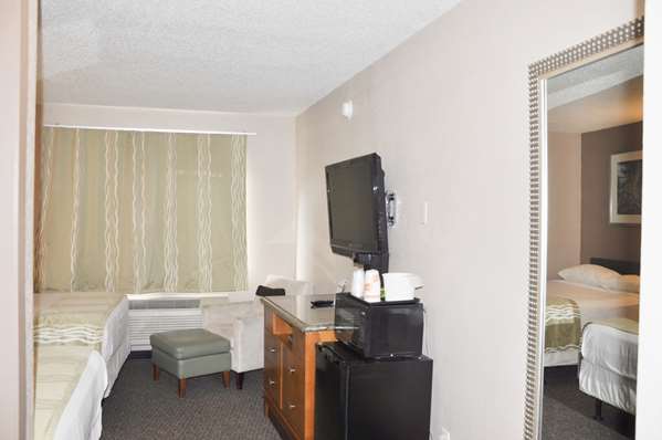 - Rodeway Inn Fargo - I-94, Exit 351