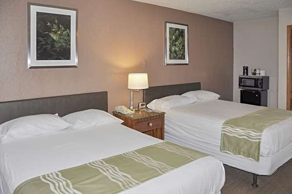 Suite - Rodeway Inn Fargo - I-94, Exit 351