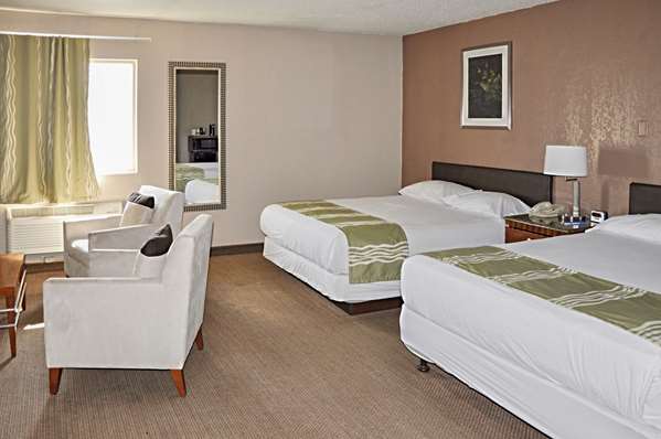 Suite - Rodeway Inn Fargo - I-94, Exit 351