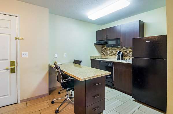 Suite - MainStay Suites Fargo - I-94, Exit 348