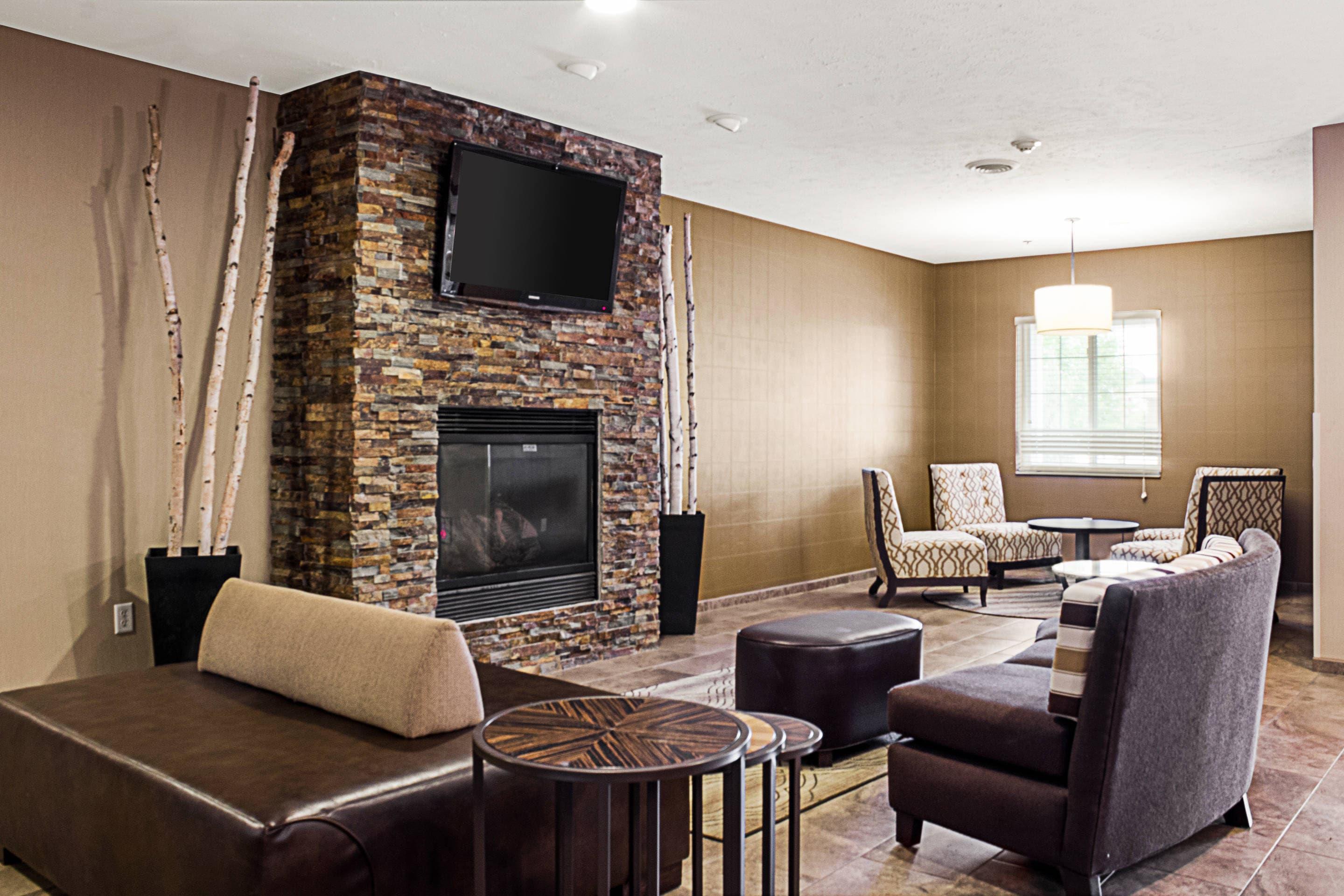Hotel lobby | MainStay Suites Fargo - I-94 Medical Center