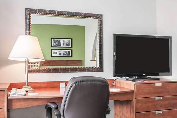 Suite - Sleep Inn & Suites Minot