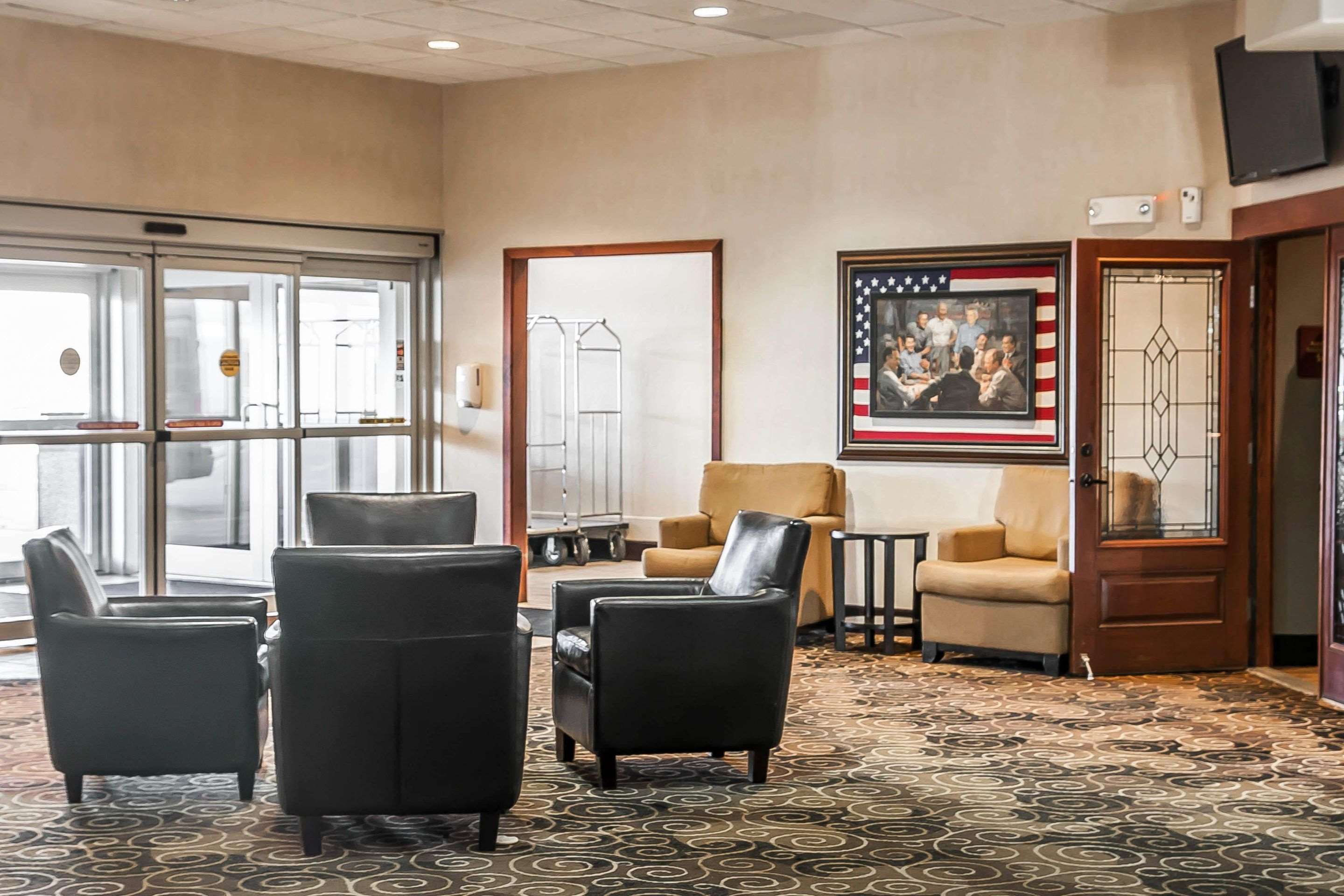 Lobby with sitting area | Sleep Inn & Suites Conference Center and Water Park