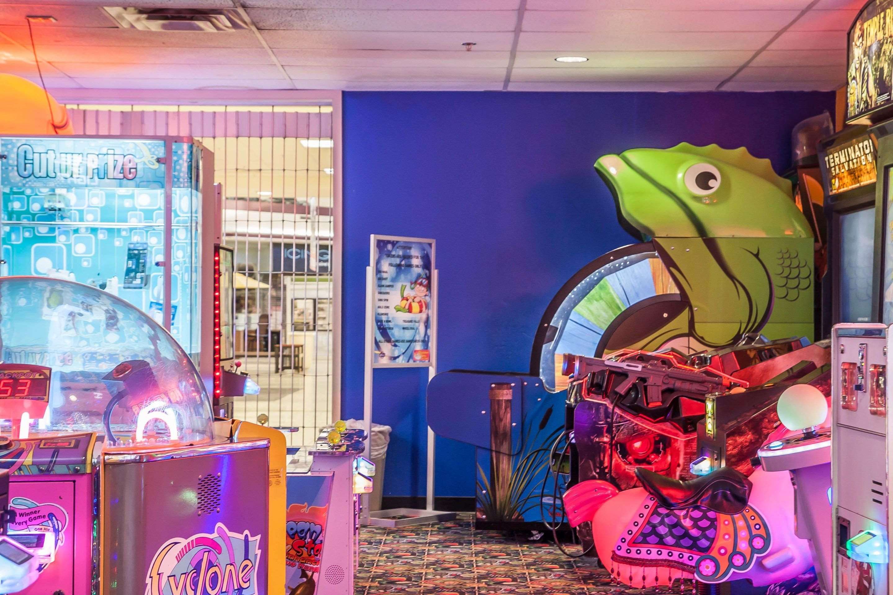 Hotel arcade games | Sleep Inn & Suites Conference Center and Water Park