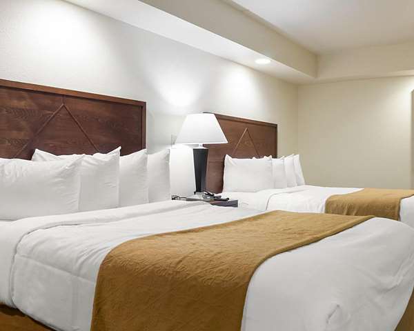 Suite - Quality Inn & Suites Jamestown - I-94, Exit 258
