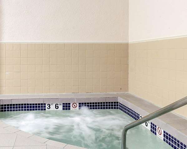 Pool - Quality Inn & Suites Jamestown - I-94, Exit 258
