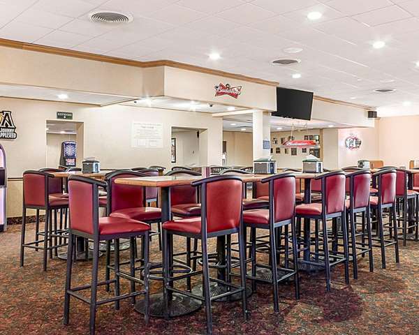 Bar - Quality Inn & Suites Jamestown - I-94, Exit 258