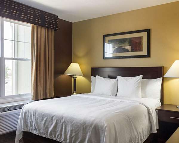  - MainStay Suites Minot