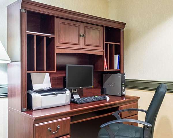 Conference Area - MainStay Suites Minot