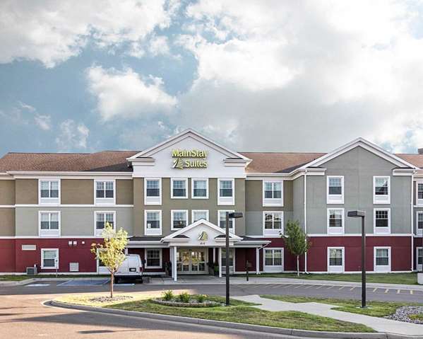 Exterior view - MainStay Suites Minot