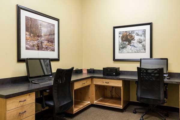 Conference Area - MainStay Suites Williston