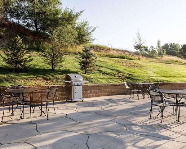  - Comfort Inn & Suites Watford City